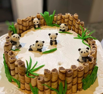 Zoo-Birthday-Cake