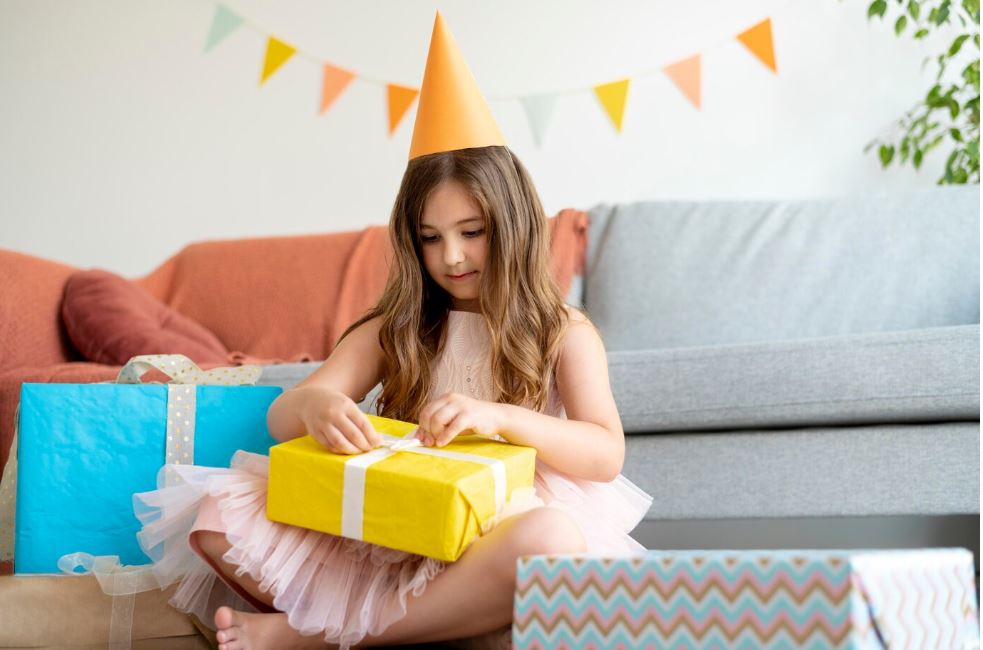 How much money do you give for a child's birthday?