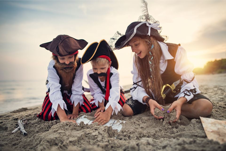 Swashbuckling Adventures: Planning the Perfect Pirate Treasure Hunt